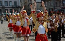 Фото 2: Відзначення 27-ої річниці підняття національного синьо-жовтого прапора над міською Ратуше
