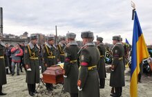 Фото 9: Львів попрощався з Героєм з АТО з Тарасом Стельмахом