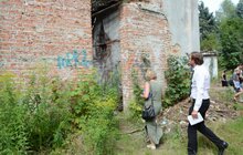 Фото 9: На будівлі колишнього заводу «Укрвино» знайшли панно, що визнають цінною пам’яткою радянського мистецтва