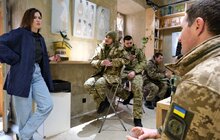 Фото 6: Військові, які лікуються у Львові, відвідали виставку «Памфірова Маланка. Кінолабораторія»