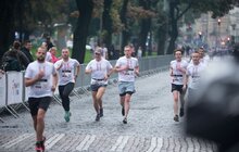Фото 2: У центрі Львова провели забіг у вишиванках