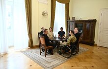 Фото 2: Мер Львова вручив премії призерам та тренерам Ігор Нескорених-2023