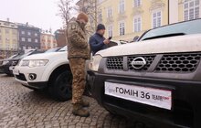Фото 7: Хор «Гомін» передав 25 автівок для ЗСУ (відео)