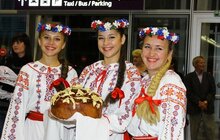 Фото 1: Фоторепортаж зустрічі львівських спортсменів-параолімпійців у Міжнародному аеропорту «Львів» ім. Д. Галицького
