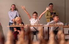 Фото 5: Юні шахісти проти чемпіонів: у Львові відбувся сеанс одночасної гри з шахів