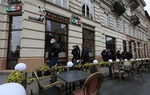 Фото 9: Станом на 14.00 год на «Гарячу лінію міста» надійшло понад 300 звернень від підприємців
