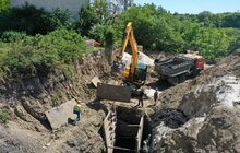 Фото 11: На вул. Вернадського завершують заміну каналізаційного колектора, який пролягає на глибині 9 метрів
