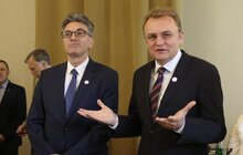 Фото 6: Підписання угода про співпрацю між міськими управліннями щодо енергетичної оптимізації окремих районів міста Рясне 1, Рясне 2 та Кам’янка