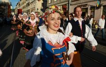 Фото 5: Яскравими барвами у Львові розпочався міжнародний фестиваль фольклору «Етновир»