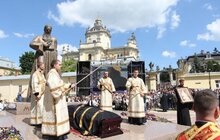 Фото 44: У Львові тисячі вірян попрощались з Блаженнішим Любомиром Гузаром