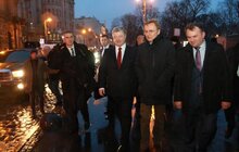 Фото 8: Делегація на чолі з Президентом проїхалась львівським електробусом