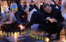 Фото 8: Сотні лампадок запалили у Львові в пам'ять про невинно вбитих ворогом українців