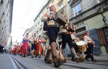 Фото 6: Центром Львова пройшов марш-парад усіх країн-учасників фестивалю «Етновир»