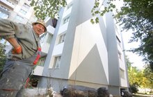 Фото 8: «Коли цей проект буде завершений, вартість опалення для людей буде на 50% дешевшою», — А. Садовий під час огляду робіт з термомодернізації будинку на вул. Патона, 27