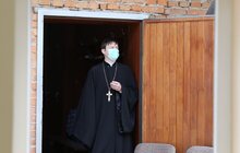 Фото 8: У Львові на коронавірус тестують священників: поки жодного позитивного результату немає