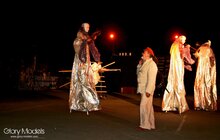 Фото 32: Відкриття фестивалю «Золотий лев» вуличною виставою «Вишневий сад» за п'єсою А. П. Чехова