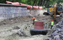 Фото 5: На вул. Просвіти триває капітальний ремонт дороги: демонтовано дорожнє покриття, проводиться заміна комунікацій