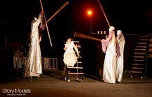 Фото 34: Відкриття фестивалю «Золотий лев» вуличною виставою «Вишневий сад» за п'єсою А. П. Чехова