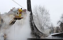 Фото 2: У Львові почистили площу біля пам’ятника Шевченку та сам монумент (Фоторепортаж)