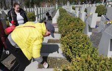 Фото 4: У всіх районах Львова триває прибирання до Великодніх свят