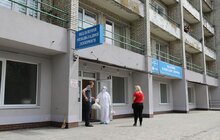Фото 1: Мер Львова поспілкувався з працівниками 8-ї міської лікарні