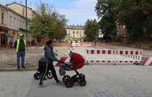 Фото 2: Від сьогодні відкрили для проїзду перехрестя вул. С. Бандери – вул. Федьковича: з суботи по цій ділянці поїде тролейбус