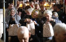 Фото 1: Сьогодні у Львові спільно освятили великодні продуктові набори для найбільш потребуючих мешканців