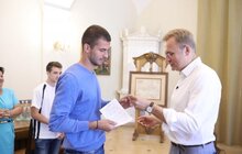 Фото 2: Четверо дітей, позбавлених батьківського піклування, отримали квартири у Львові