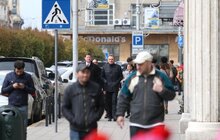 Фото 3: На фасаді будинку відкрили інформаційну таблицю Почесного Латвійського Консульства