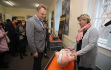 Фото 20: За кошти міста придбано мобільну наукову лабораторію