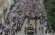 Фото 51: У Львові тисячі вірян попрощались з Блаженнішим Любомиром Гузаром