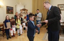 Фото 5: Міський голова Львова привітав та нагородив переможців загальноміського конкурсу дитячого малюнку «Купуй львівське!»