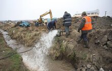 Фото 3: Ремонтні бригади ЛМКП «Львівводоканал» проводять заміну аварійної ділянки магістрального водопроводу «Винники-Довга»