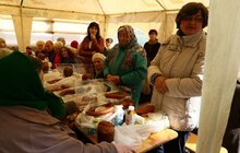 Фото 4: Для потребуючих мешканців міста провели спільний Великодній сніданок 