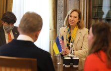 Фото 3: Андрій Садовий привітав тимчасово повірену у справах США у Львові
