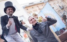 Фото 10: Карнавальною ходою у Львові розпочався «Золотий Лев на вулиці – 2017»
