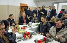 Фото 7: У притулку для бездомних з нагоди Різдва римо-католицька громада організувала святкову вігілію