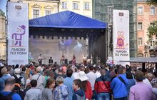 Фото 10: На площі Ринок розпочався вечірній джазовий концерт