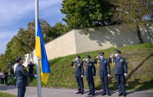 Фото 4: Національний стяг на Меморіалі Героїв Небесної Сотні цього тижня підняли прикордонники