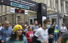 Фото 4: Стартував чемпіонат України з бігу по шосе «Run the world. Львівська десятка»