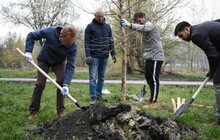 Фото 6: У Львові триває загальноміське прибирання міста в рамках акції «З нами місто розквітає»