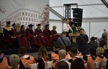 Фото 17: В Українському католицькому університеті відбулись випускні урочистості