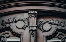 Фото 5: На вул. Лисенка відреставрували «плющеву» браму