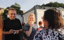 Фото 7: Мер Фрайбурга відвідав переселенців, які мешкають у модульному містечку на Сихові