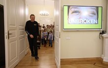 Фото 4: Пластуни принесли до мерії Вифлеємський вогонь миру