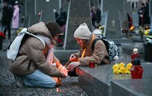 Фото 6: Вифлеємський вогонь миру передали рідним полеглих захисників України