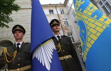 Фото 6: У Львові 30 захисників посмертно нагородили «Почесним знаком Святого Юрія» (фото/відео)