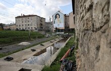 Фото 7: Між оборонним муром Бернардинів і вул. Винниченка відновлюють ремонтні роботи (відео)