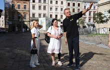 Фото 1: Після року реабілітації та протезування в США, сім’я Степаненків повернулася до Львова (відео)