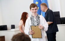 Фото 3: У Львові нагородили переможців всеукраїнських олімпіад: кожен отримав від міста по 10 тисяч гривень